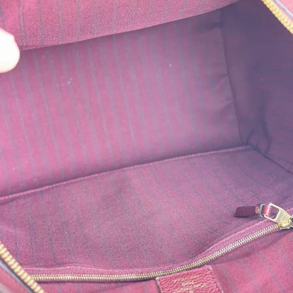 Louis Vuitton Burgundy Empreinte Leather Shoulder Bag Crossbody - Picture 8 of 8